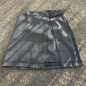 Club Monaco skirt - perfect for work or school! Worn once.